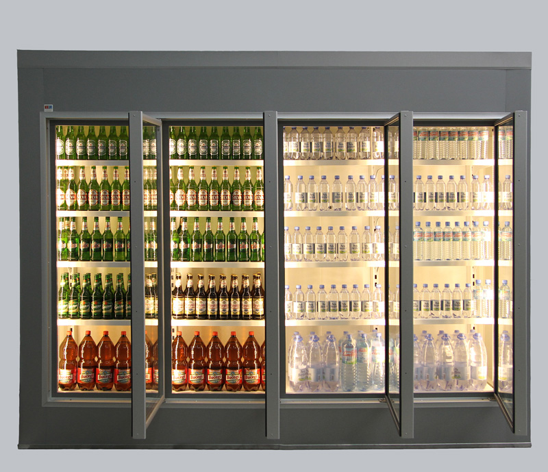 Glass door refrigerated chamber